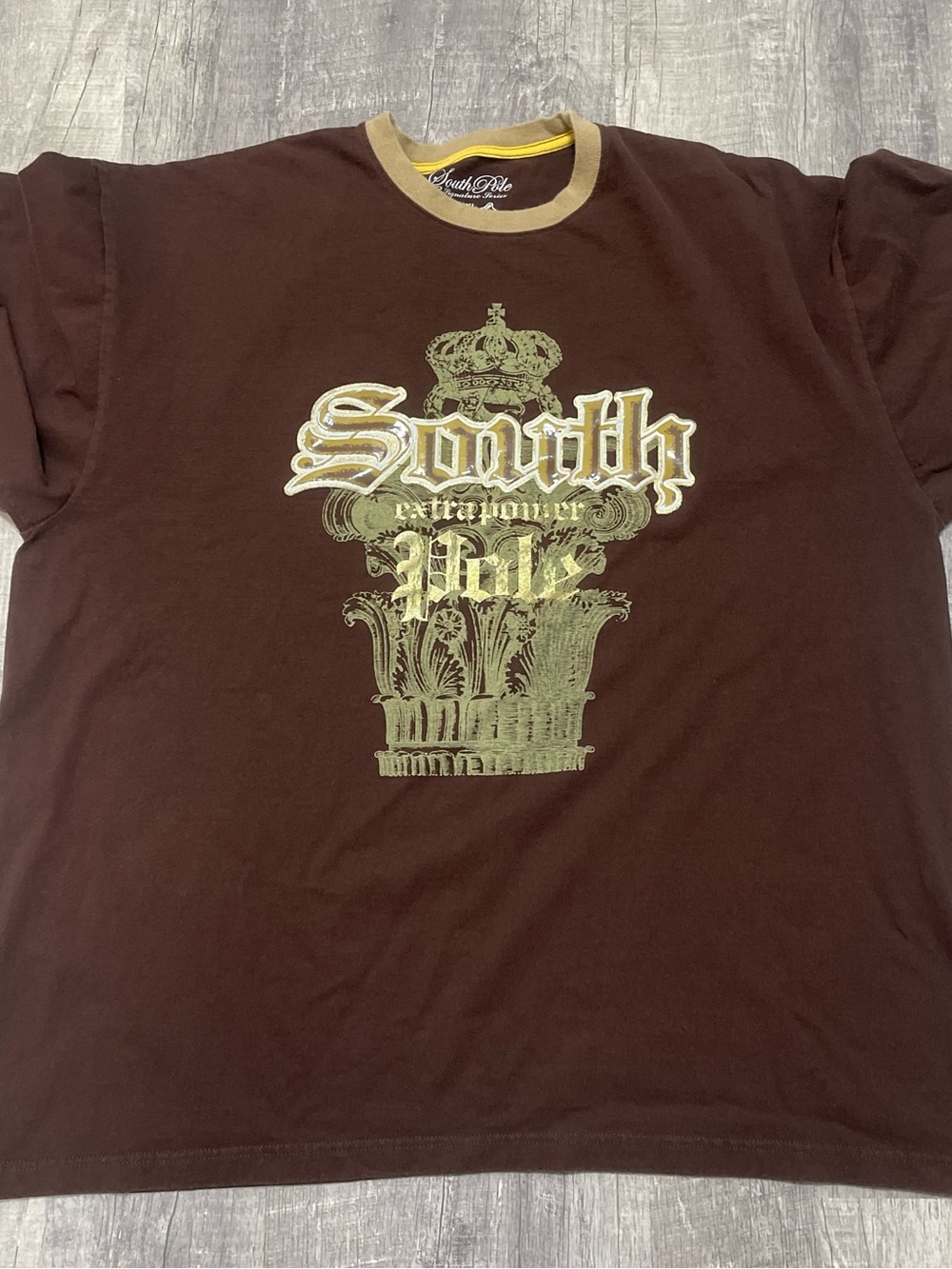 Y2K Southpole Signature Series graphic t-shirt with a crown and "Extrapower Vint